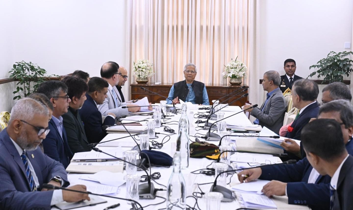 নির্বাচনকে সামনে রেখে সাইবার নিরাপত্তা জোরদারের নির্দেশ প্রধান উপদেষ্টার